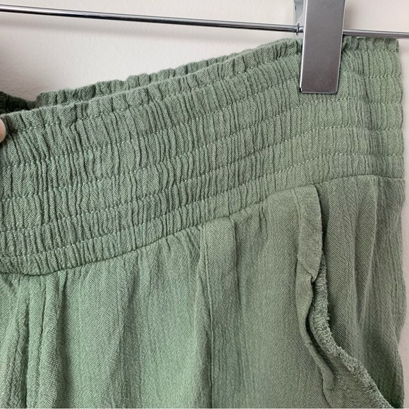 [Prana] Green Elastic Waist High Rise Comfortable Shorts - Picture 6 of 8